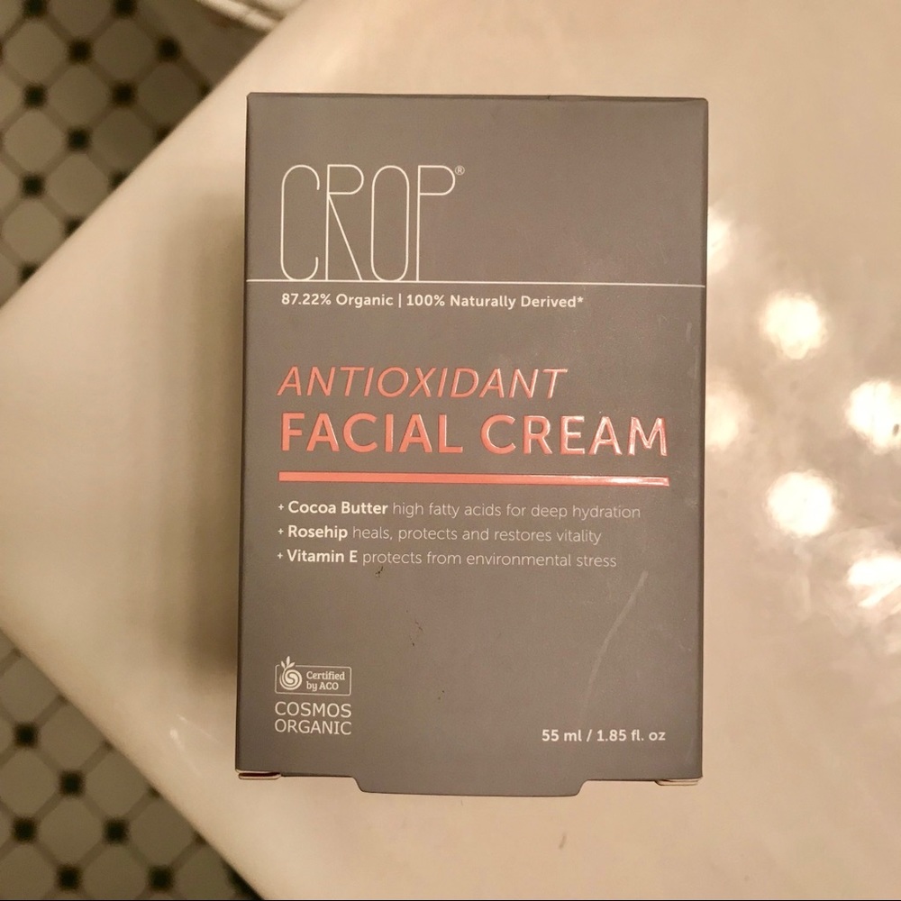 NEW IN BOX Crop Facial Moisturizer& Aloe Vera Mask